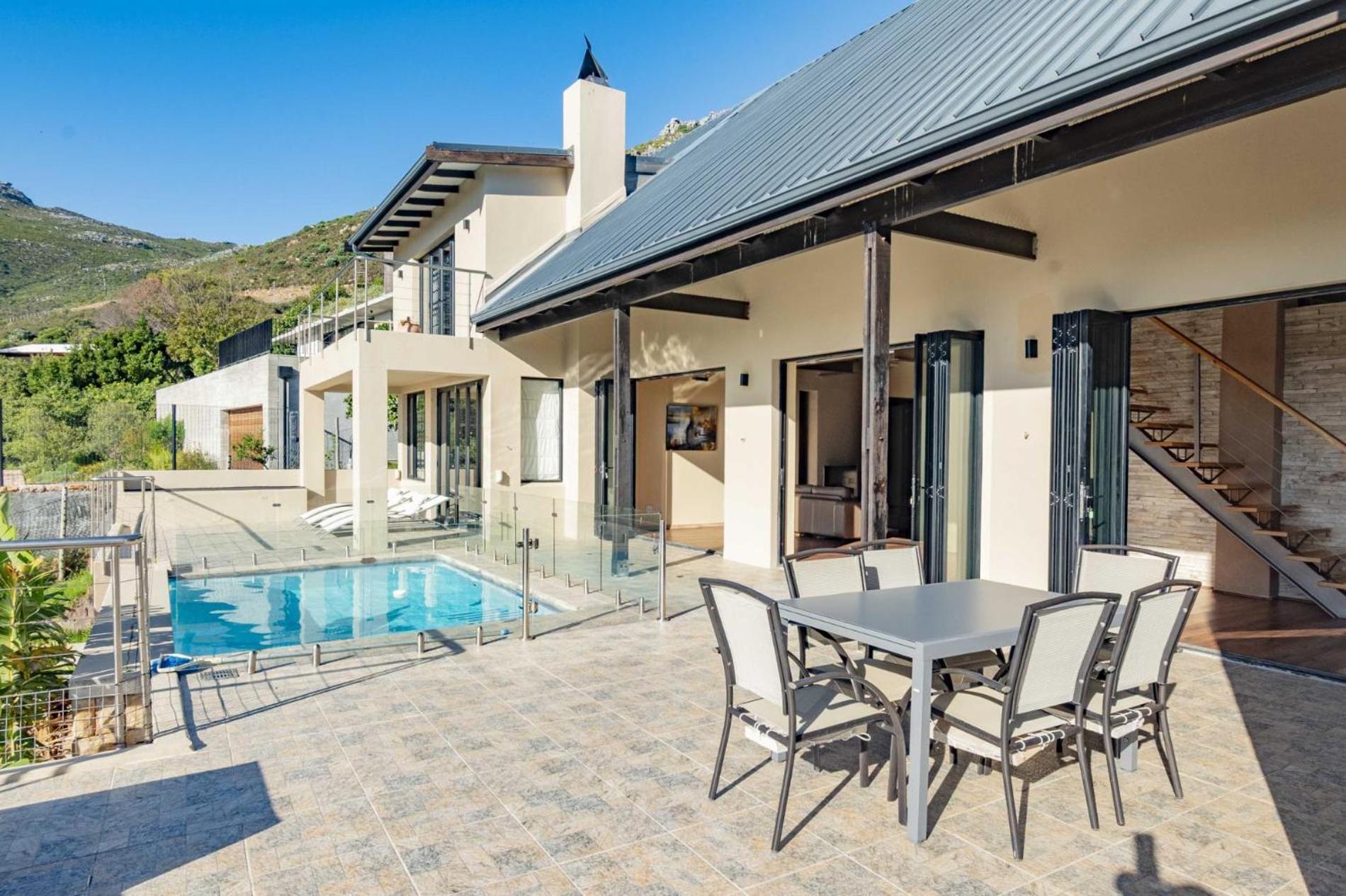 Houtbay Hilltop Villa *