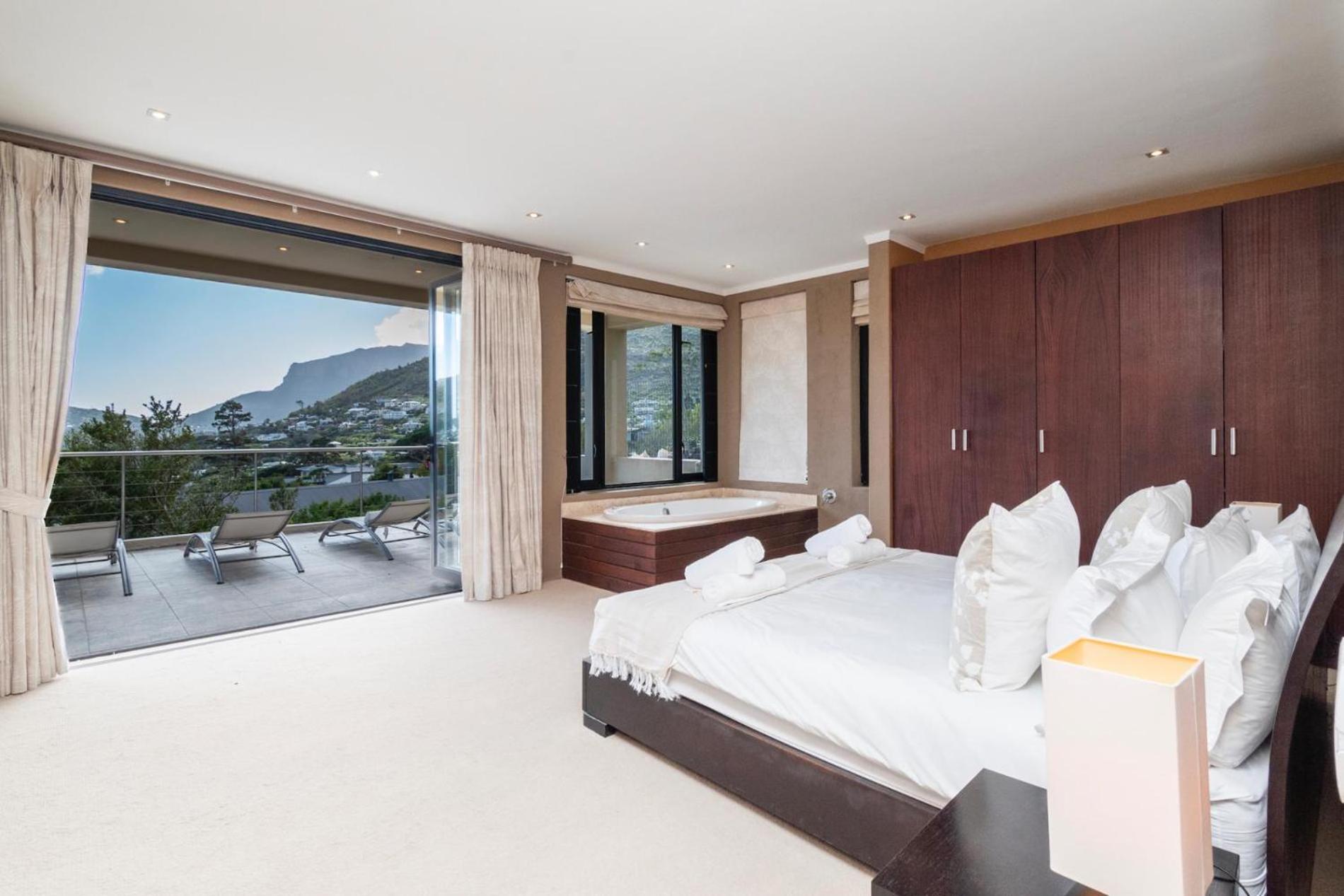 Houtbay Hilltop Villa Cape Town